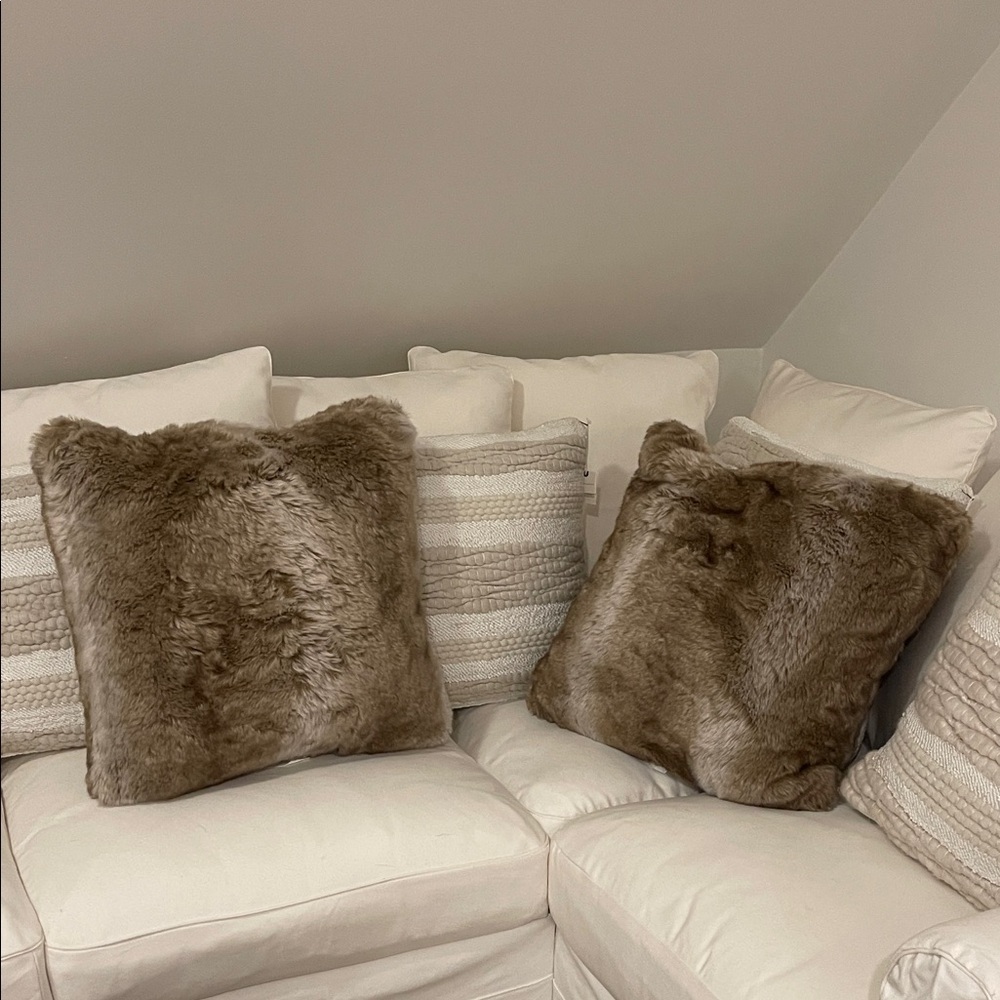 Threshold faux fur pillow set